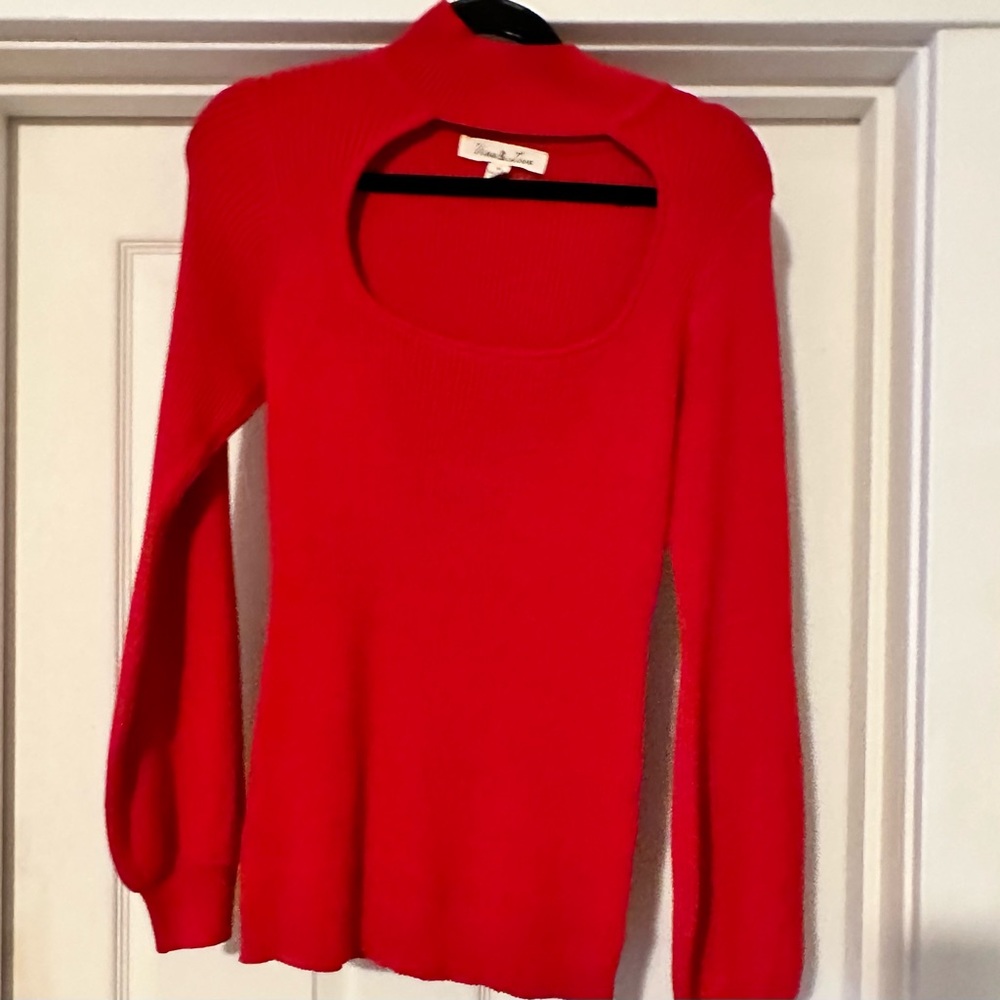 COPY - RED SWEATER CUT OUT PERFECT VALENTINES DATE BY VINE & Lovev med 50
